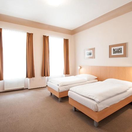 צ'סקה בודיוביצה Hotel V Centru מראה חיצוני תמונה