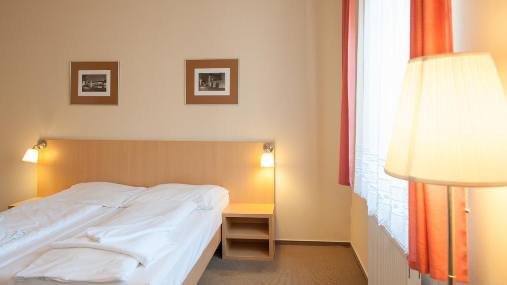 צ'סקה בודיוביצה Hotel V Centru חדר תמונה